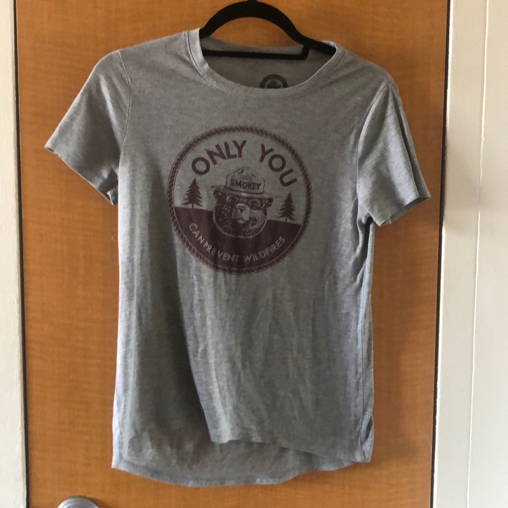 Tee shirt